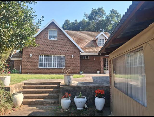 5 BEDROOM FREEHOLD FOR SALE IN CLARENDON